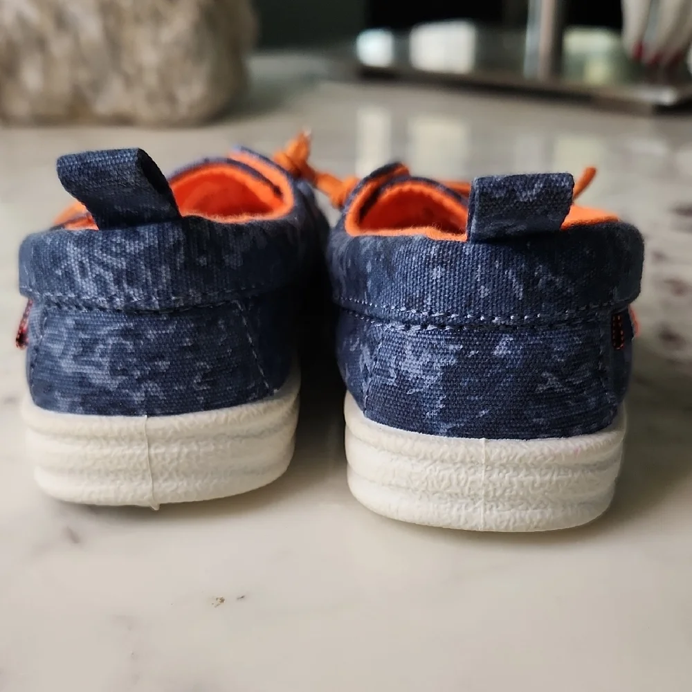 Cat & Jack Kids' Denim Moccasins with Orange Laces Sz 5